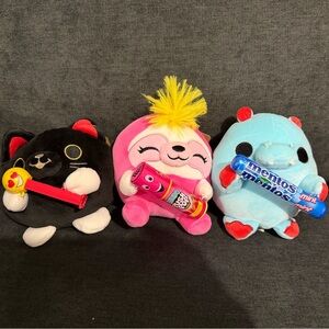 ZURU Snackles Plush Bundle Set of 4 With Mini Snack AccessoriesCollectible Plush
